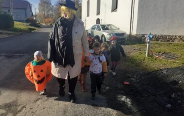 den plný strašidel... - ced328ad 1637 4dd6 b524 057788705181 380x240