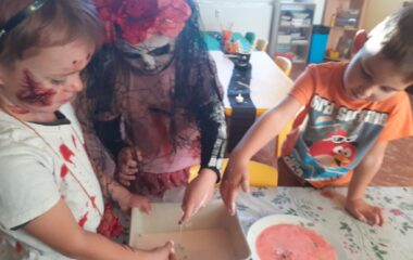 den plný strašidel... - ef777e7c f894 4e73 ad9c 6ece313025f7 380x240