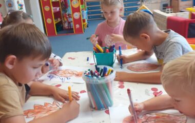 podtéma: skřítek Podzimníček - f4e5d029 5f7f 4057 9356 c3f3602a187b 380x240