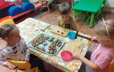 podtéma: skřítek Podzimníček - f5429636 f72e 4dfb beb8 85646d260a14 380x240