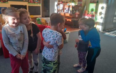 podtéma: učíme se hrou - 3b1e5163 e3ef 4343 80a8 0146798e6227 380x240