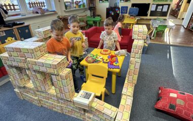 podtéma: učíme se hrou - IMG 5982 380x240