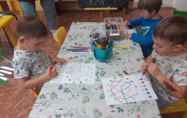 podtéma: učíme se hrou - a8cb5e1d 5a98 4eba bee0 686cf2e6d7ac 380x240