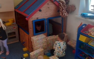 podtéma: učíme se hrou - c19bfbf4 bd2f 4cad 8685 8de9a39f4128 380x240