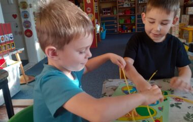 podtéma: učíme se hrou - de3f92db d347 4e42 b024 8408985fc57b 380x240