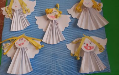 předv&aacute;nočn&iacute; čas - 0f9a3b23 887f 4972 8a3c 049a265d741c 380x240