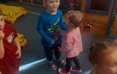 podt&eacute;ma: pt&aacute;čci v zimě - 3e4857db 4b88 4aab b449 b3ee4a7a6122 380x240