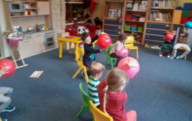 podt&eacute;ma: pt&aacute;čci v zimě - 722ba473 1c57 48df 851c 413258548fba 380x240