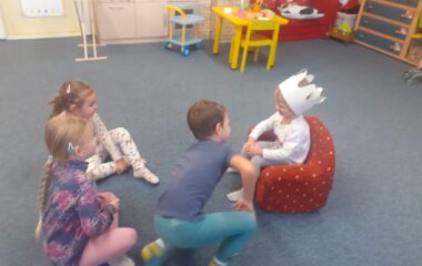 Na tři kr&aacute;le......... - ea8b5fcc f8f8 431d 9b58 a7fa9dcb72c0 380x240