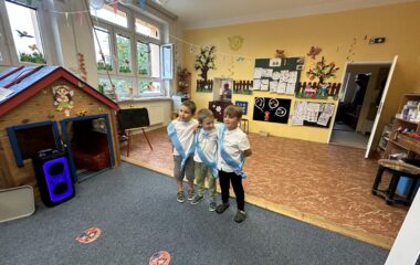 Na&scaron;e dobrodružstv&iacute; konč&iacute;, ale na&scaron;e budoucnost zač&iacute;n&aacute;... - IMG 2453 380x240
