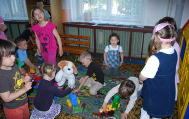 školní rok 2010  -  2011 - divadlo muziikantská pohádka 003 380x240