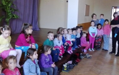 školní rok  2015  -  2016 - mobilni planetárium 5 380x240