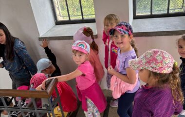 výlet - směr Úvalno :-) - rozhledna, zrcadlový labyrint Na Rychtě a kafíčko kavárna - 38f97267 b0bd 4bf7 b0b0 aaa792ac6e53 380x240