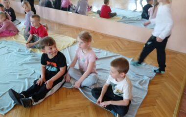 v&yacute;let do Bohu&scaron;ova za divadeln&iacute;m představen&iacute;m - 5fb9c860 f9a8 45b9 a525 b34469297fa6 380x240