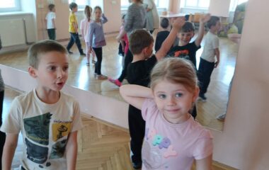 v&yacute;let do Bohu&scaron;ova za divadeln&iacute;m představen&iacute;m - 959737f3 0472 42d6 88df 71e596b93ce7 380x240