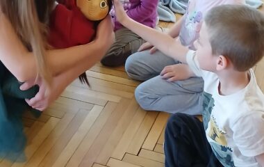 v&yacute;let do Bohu&scaron;ova za divadeln&iacute;m představen&iacute;m - abee9da4 e5c1 4f61 a78b d4c20d89dfa4 380x240